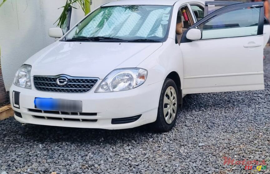 2001' Toyota Corolla photo #1