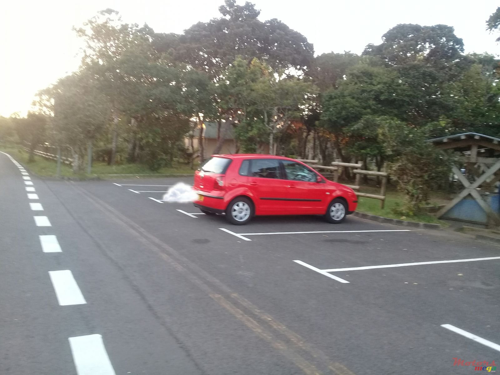 2004' Volkswagen Polo photo #1