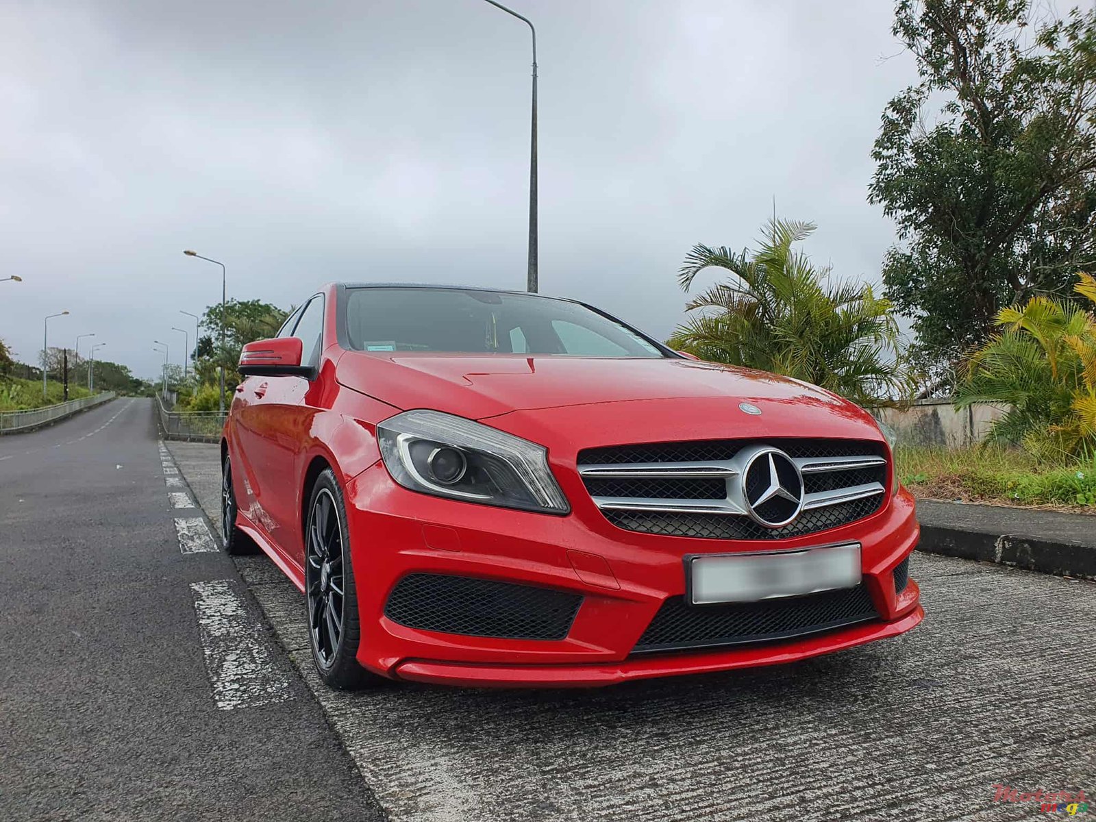 2014' Mercedes-Benz A 200 photo #2