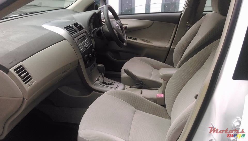 2006' Toyota Axio Fielder X photo #5