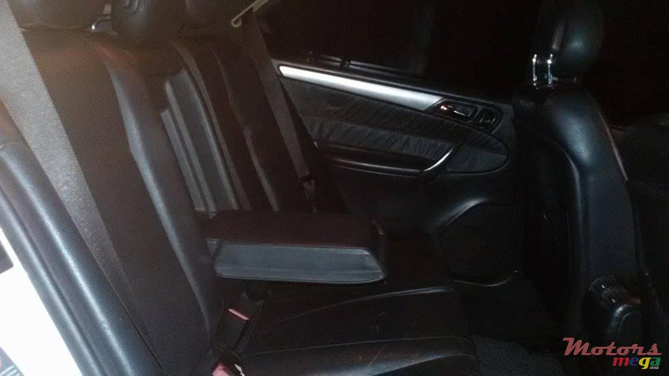 2002' Mercedes-Benz C200 Kompressor  photo #5