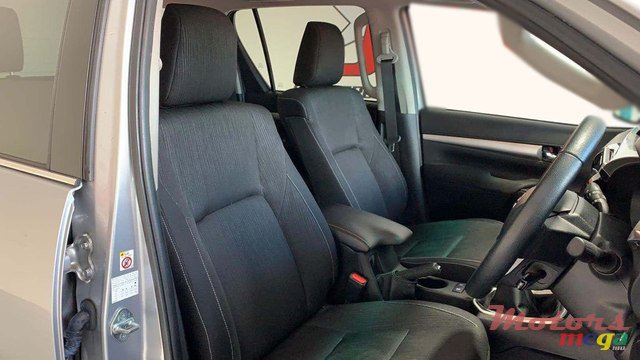 2018' Toyota Hilux photo #5