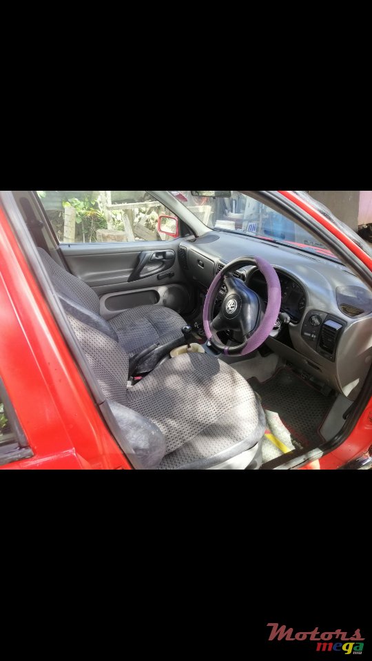 2000' Volkswagen Polo photo #5