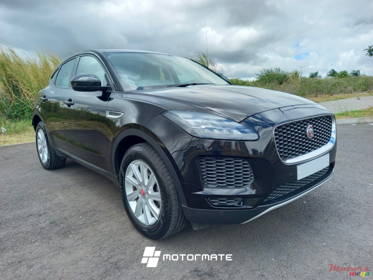 2019' Jaguar E-Pace photo #1