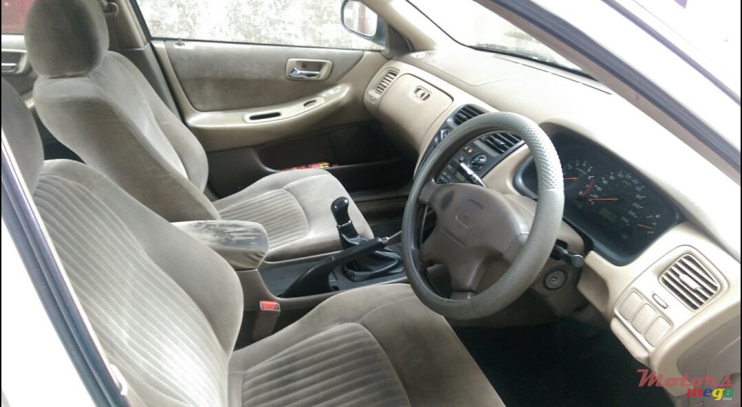 1998' Honda Accord photo #3