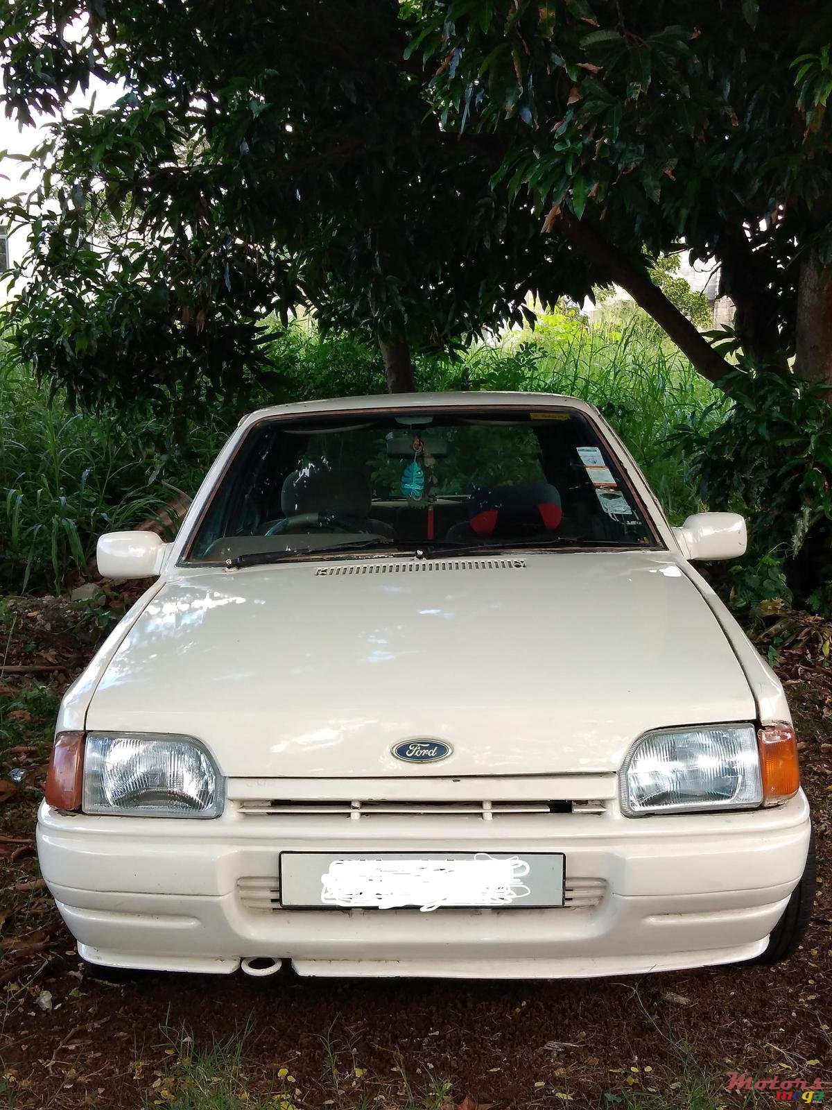 1987' Ford Escort photo #1