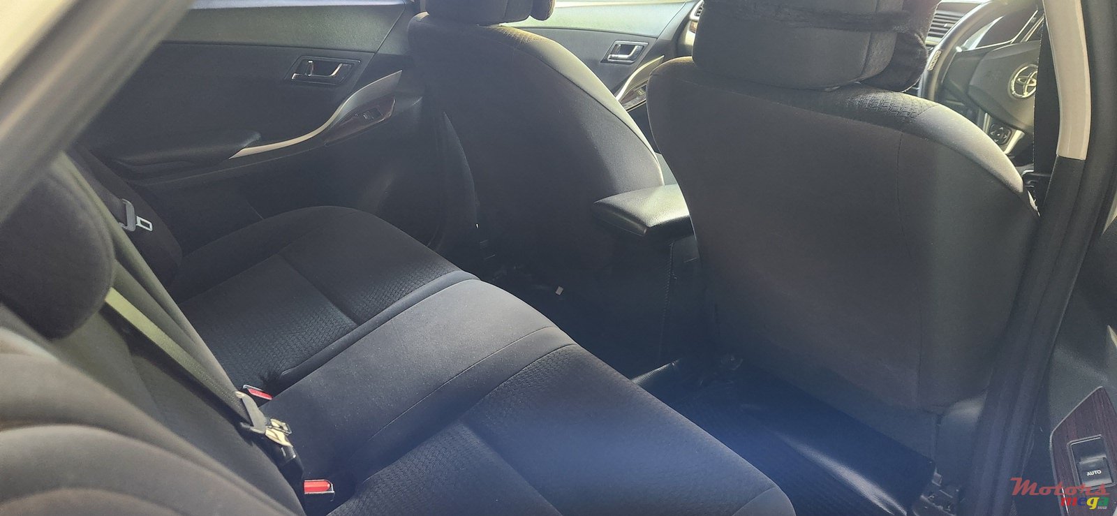 2016' Toyota Allion A15 photo #7