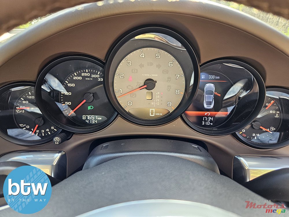 2013' Porsche Carrera 911 CARRERA S photo #7