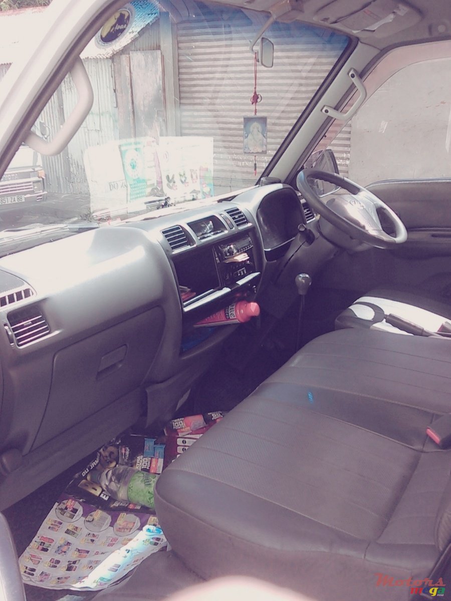 2006' Nissan Vanette cargo photo #6