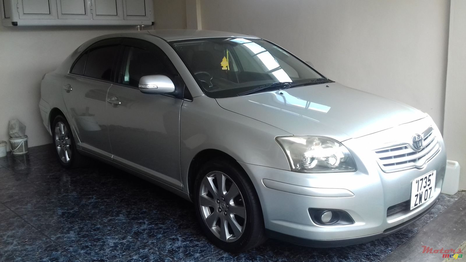 2007' Toyota Avensis photo #1