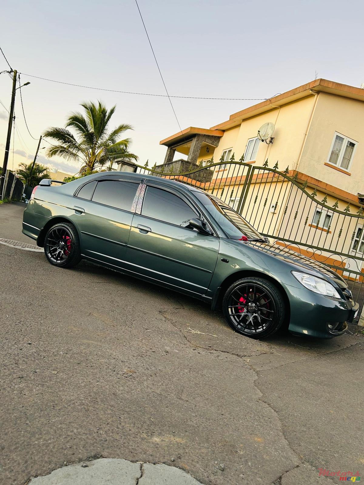 2004' Honda Civic Es8 photo #5