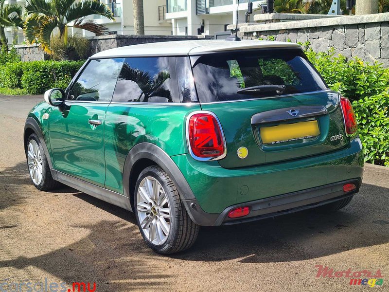 2020' MINI Cooper S SE Electric 135kW photo #3