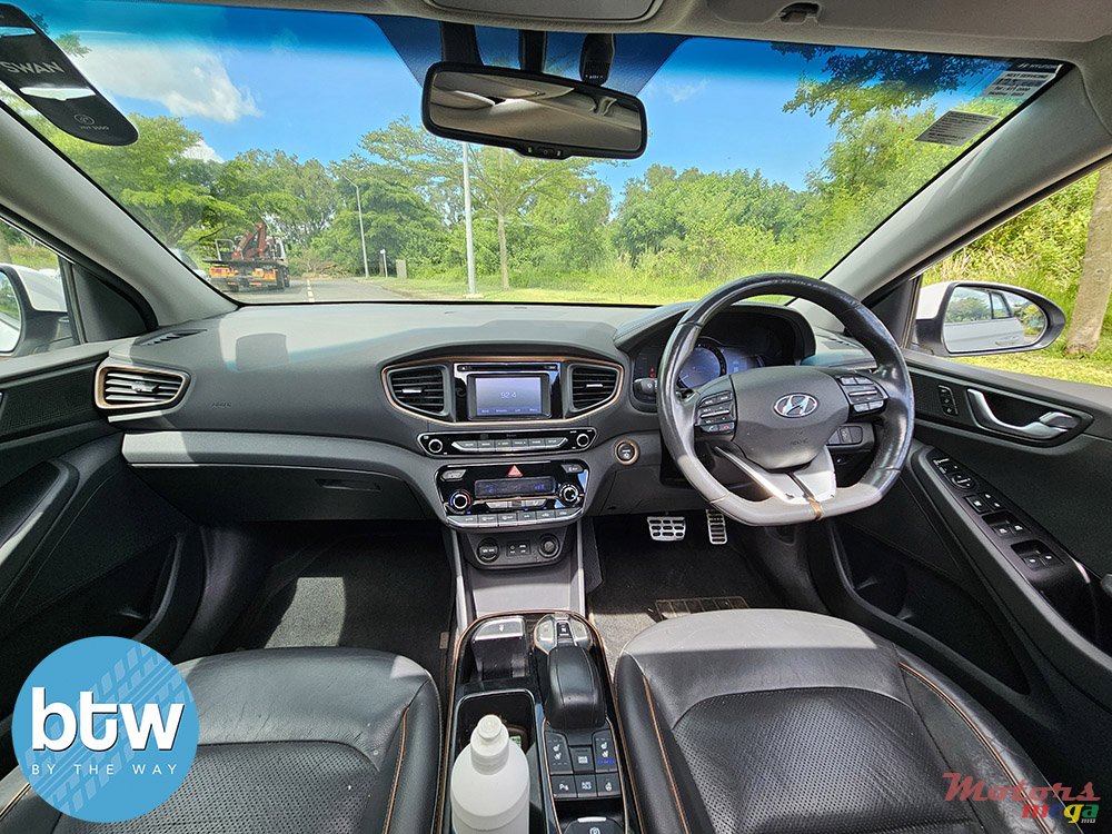 2018' Hyundai Ioniq EV - 88kw photo #7