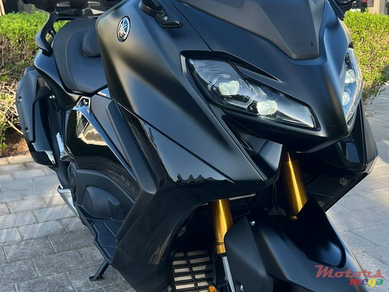 2023' Yamaha Tmax 560 tech photo #1