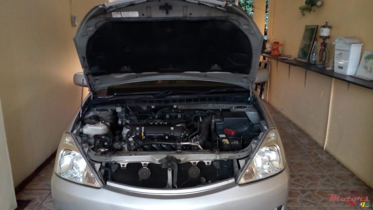 2006' Toyota photo #5