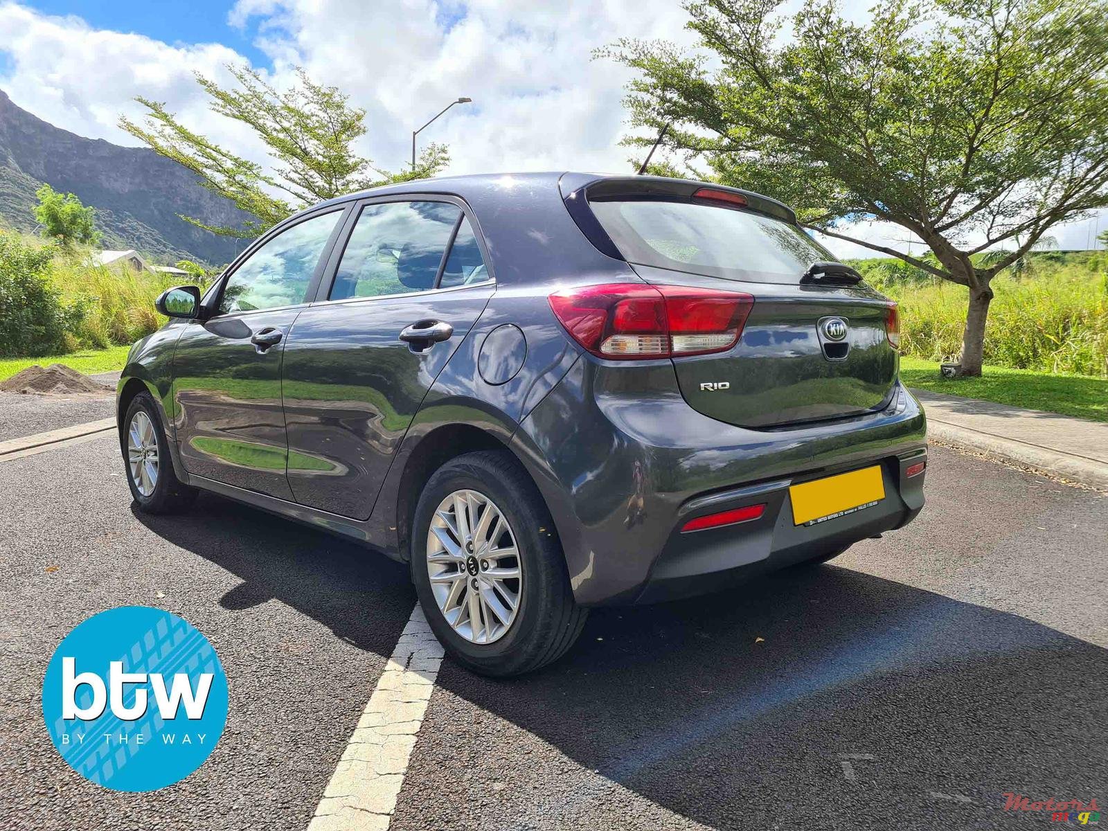 2017' Kia Rio photo #3