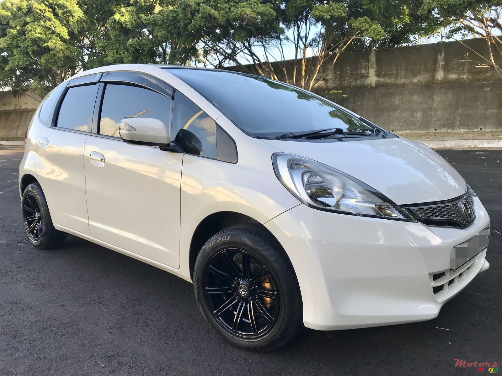 2011' Honda Fit photo #1