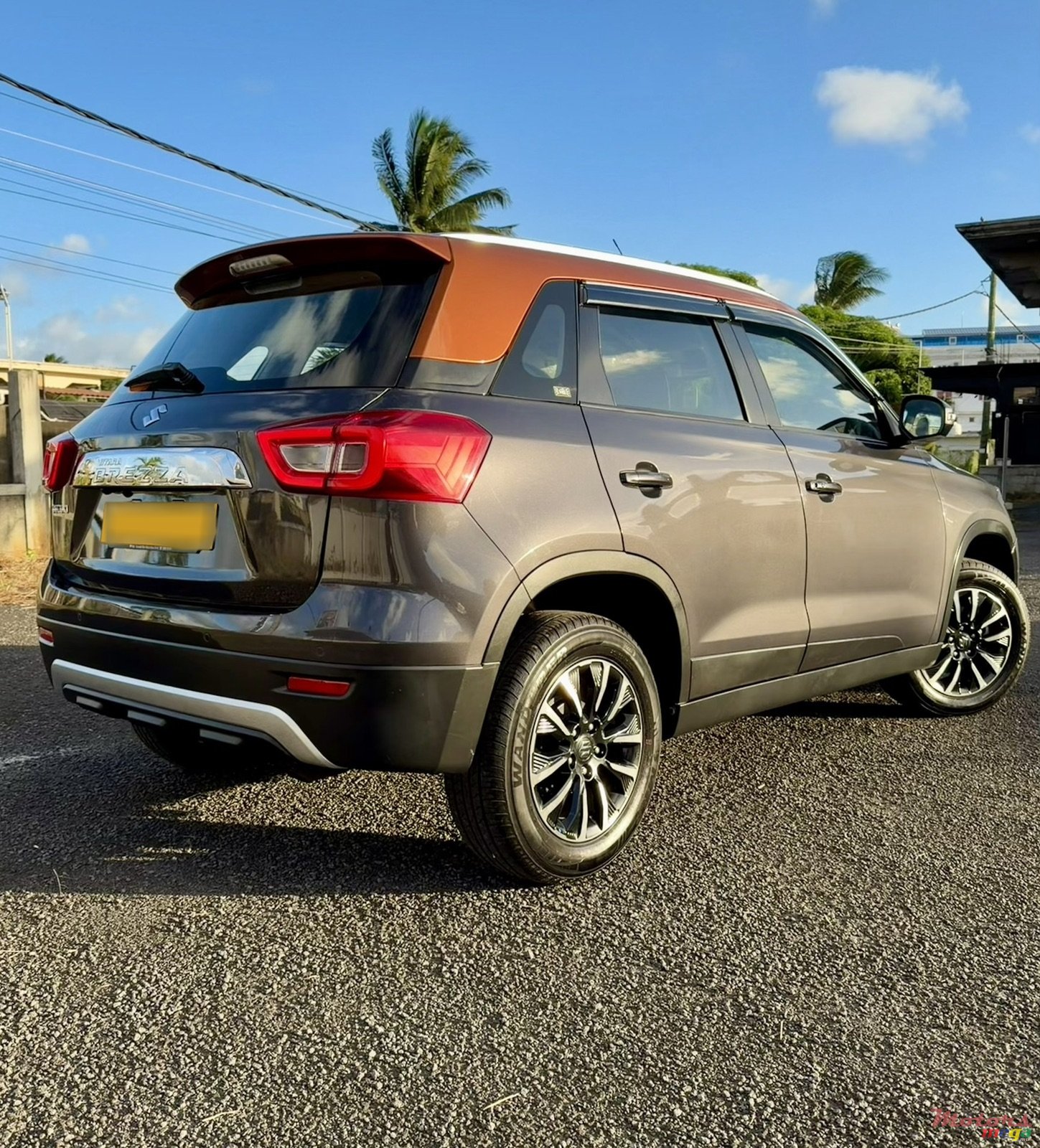 2023' Suzuki Vitara Brezza GLX photo #3