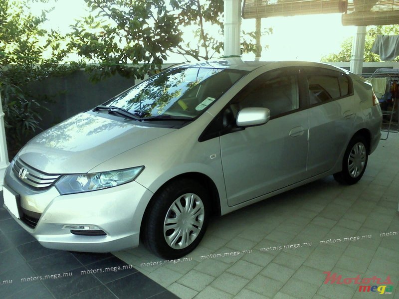 2010' Honda Insight photo #1