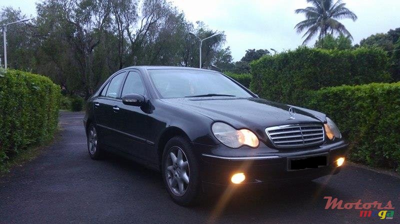 2001' Mercedes-Benz AMG photo #1