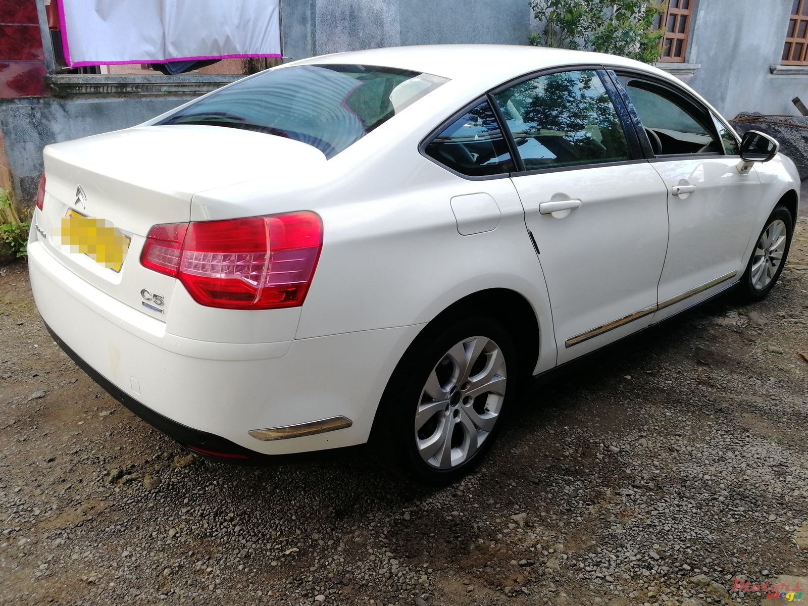 2010' Citroen C5 photo #1