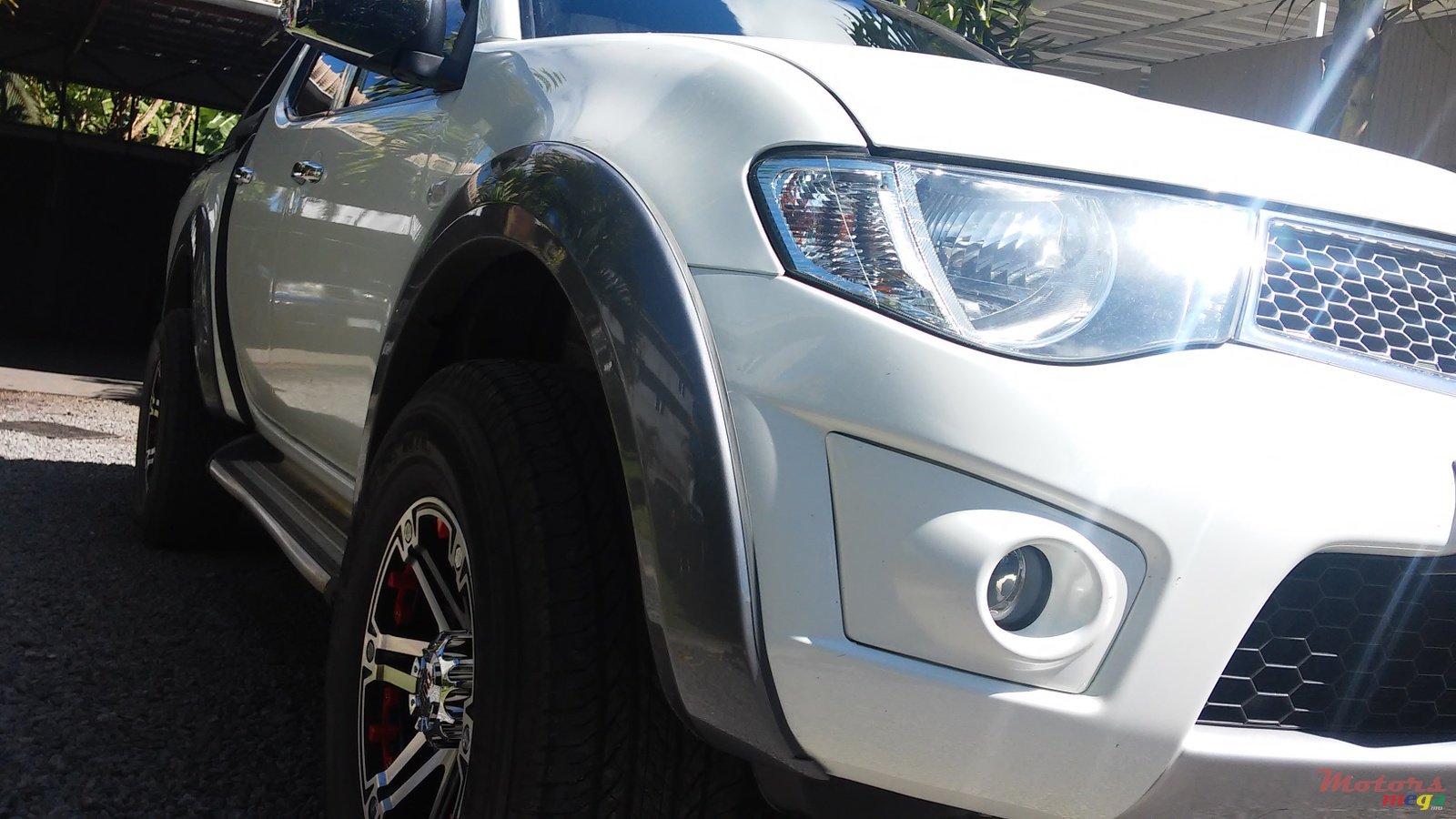 2008' Mitsubishi Triton Sportero 4x4 photo #2