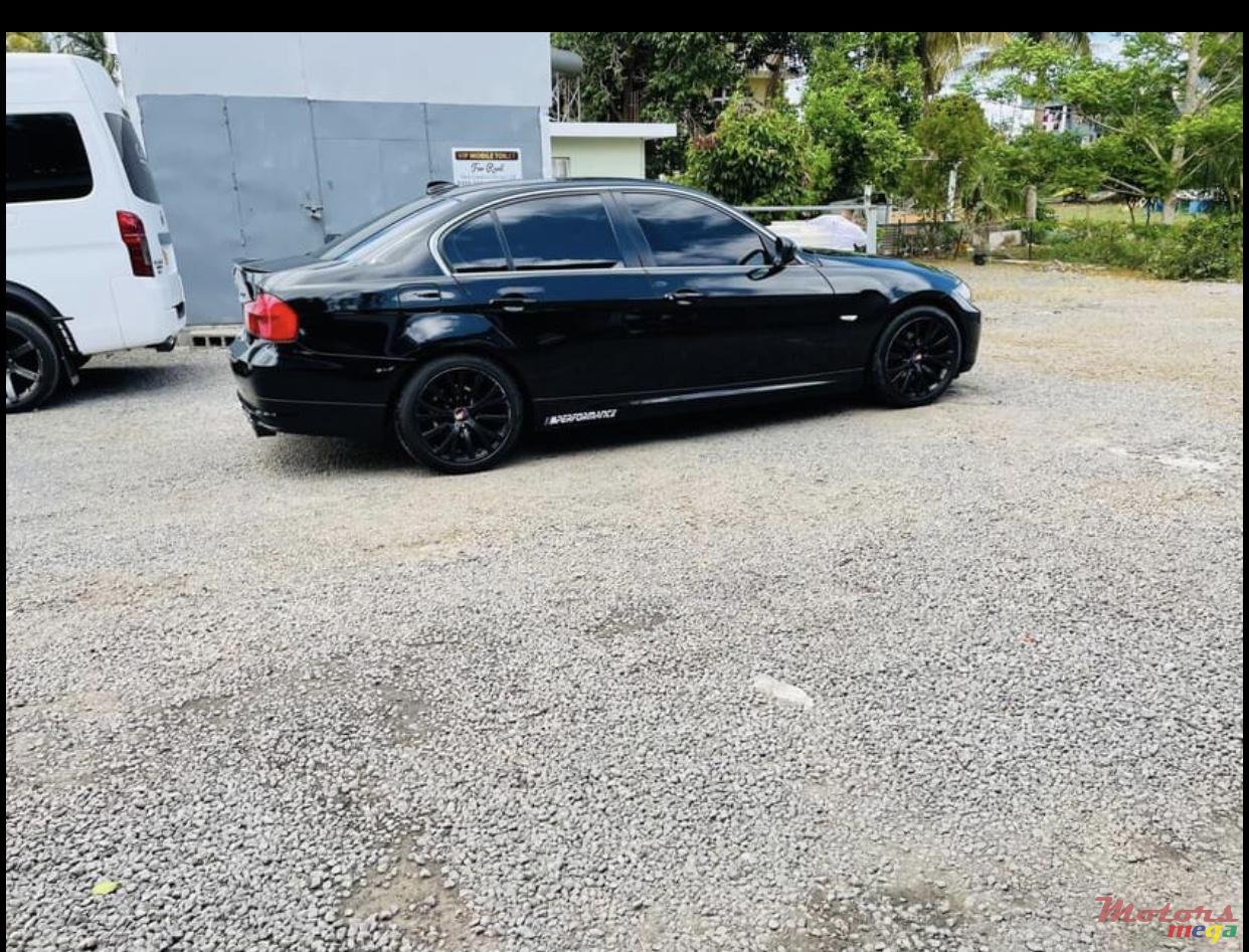 2008' BMW 320 photo #3