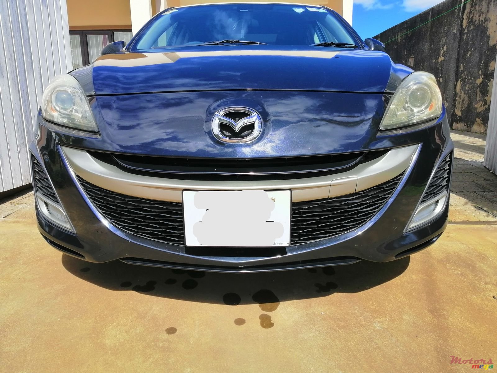 2009' Mazda Axela photo #2