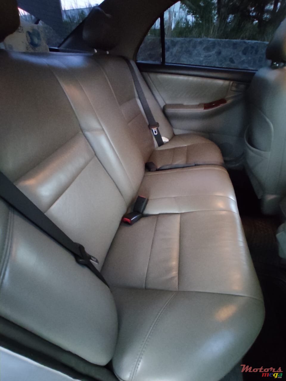 2001' Toyota Corolla NZE 121 photo #3