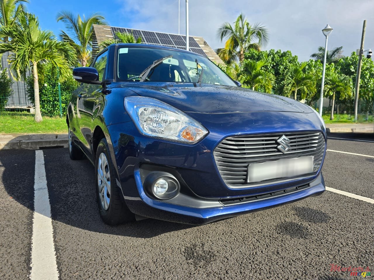 2021' Suzuki Swift photo #2