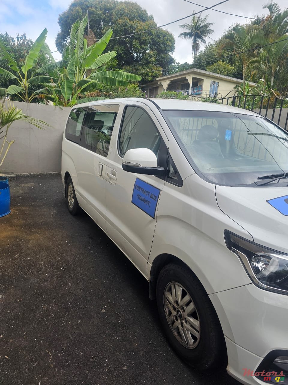 2018' Hyundai H-1 photo #7