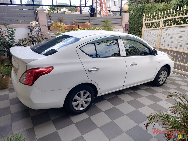 2013' Nissan Almera photo #4