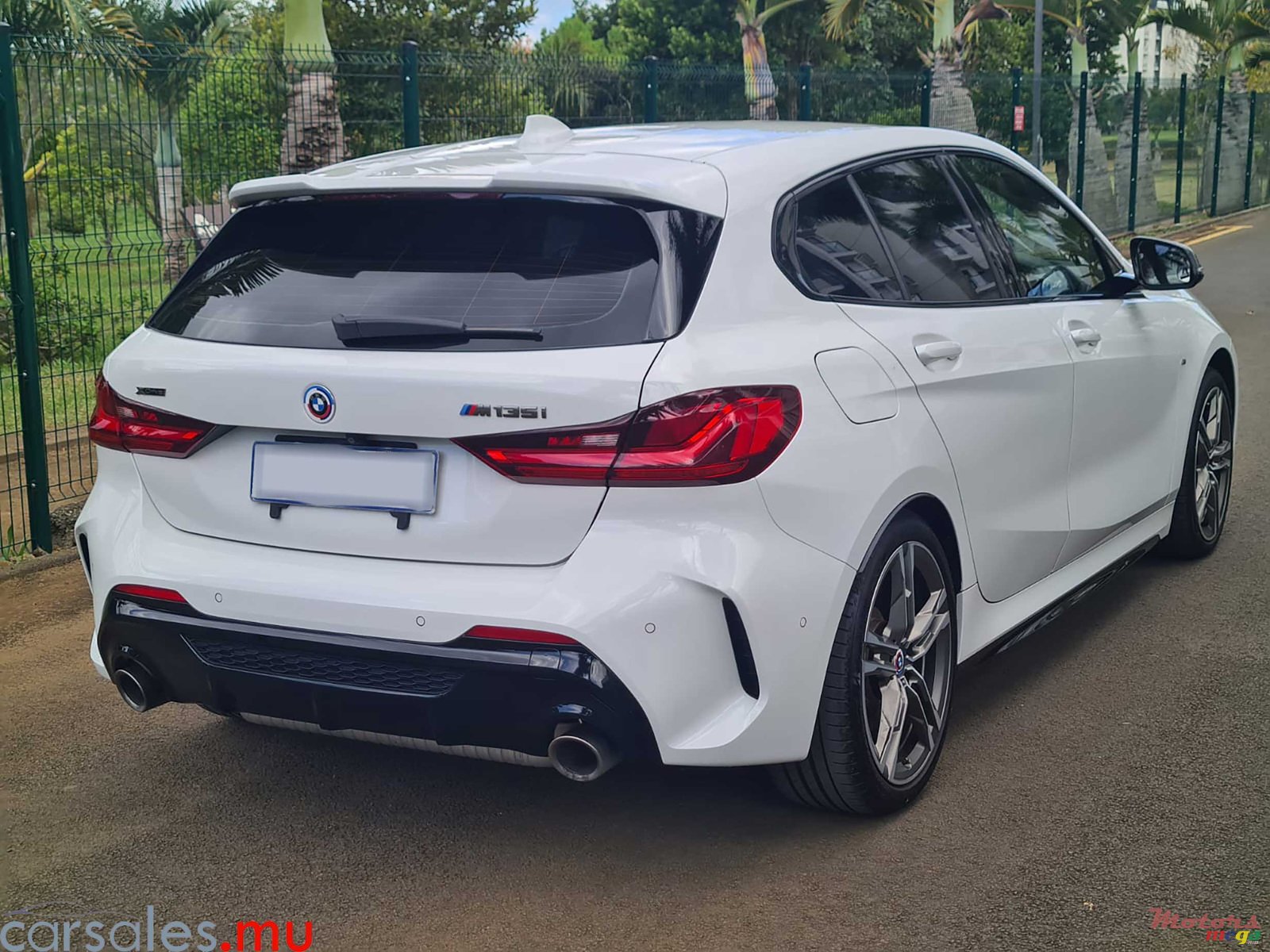 2022' BMW 135 i MPerformance XDrive 2.0 photo #4