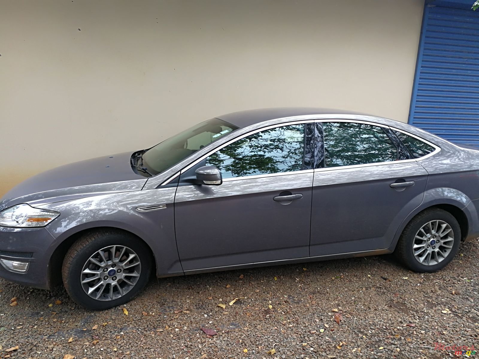 2013' Ford Mondeo photo #3