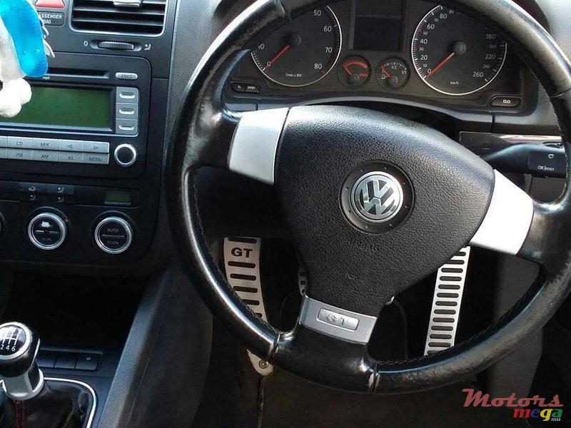 2008' Volkswagen Golf GTI GT photo #4