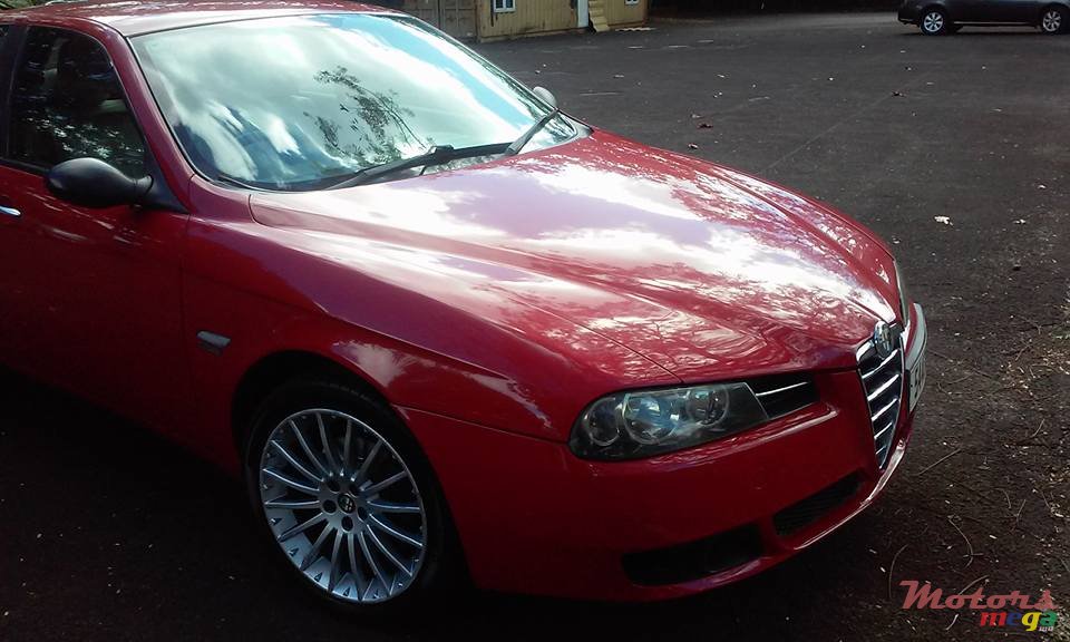 2005' Alfa Romeo 156 photo #1
