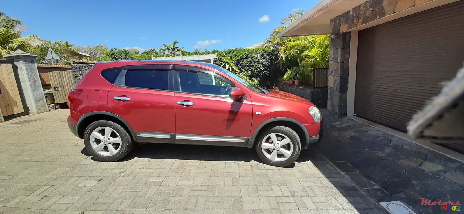 2010' Nissan Qashqai photo #2