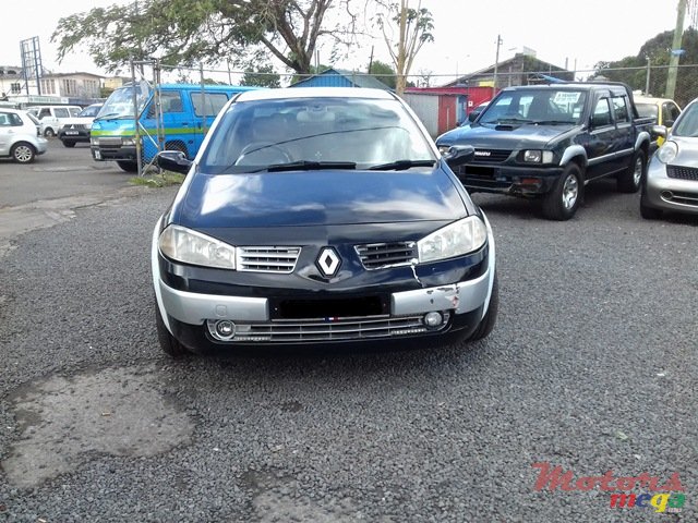 2005' Renault Megane photo #3