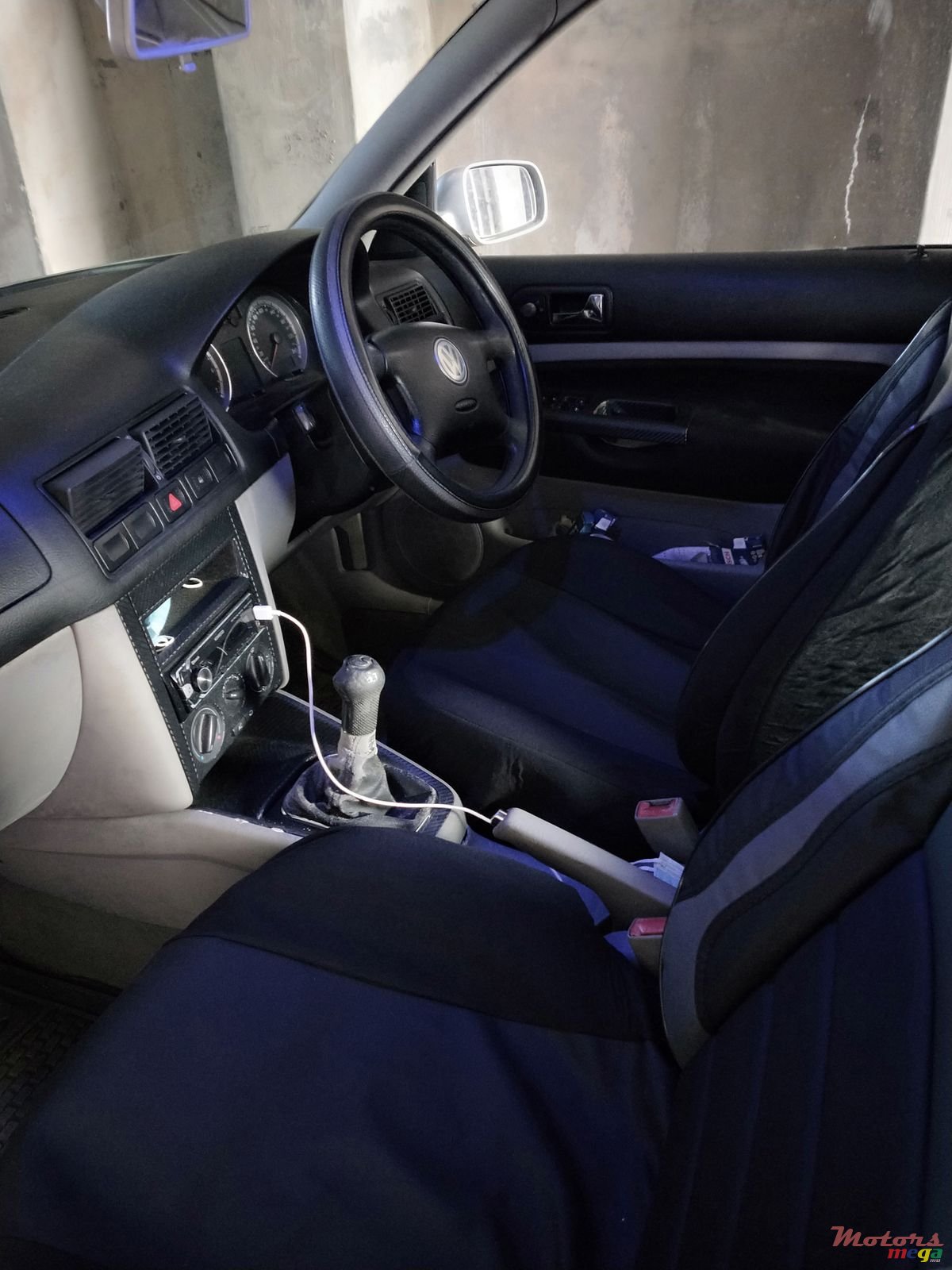 2005' Volkswagen Golf IV photo #5