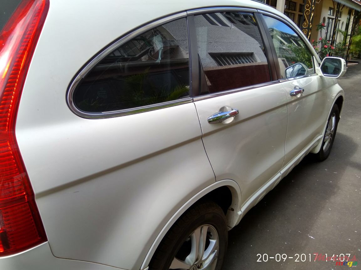 2011' Honda CR-V photo #1