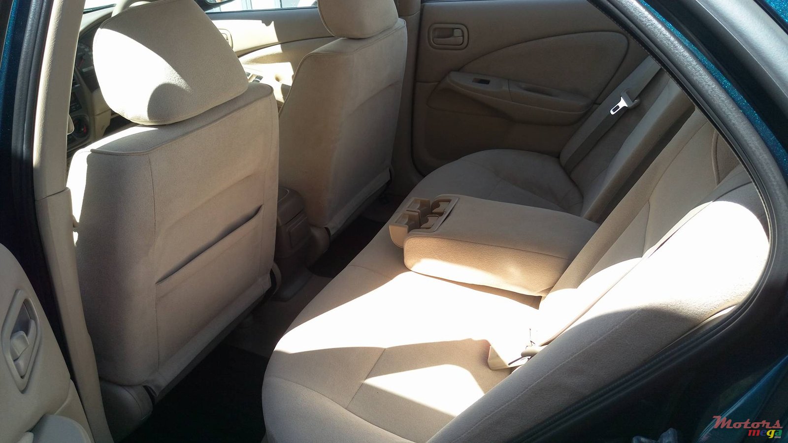 2004' Nissan Sunny N17 photo #3