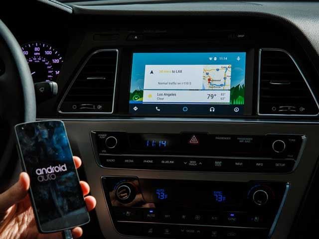 Toyota Becomes First Automaker to Shun Both Android Auto and Apple CarPlay