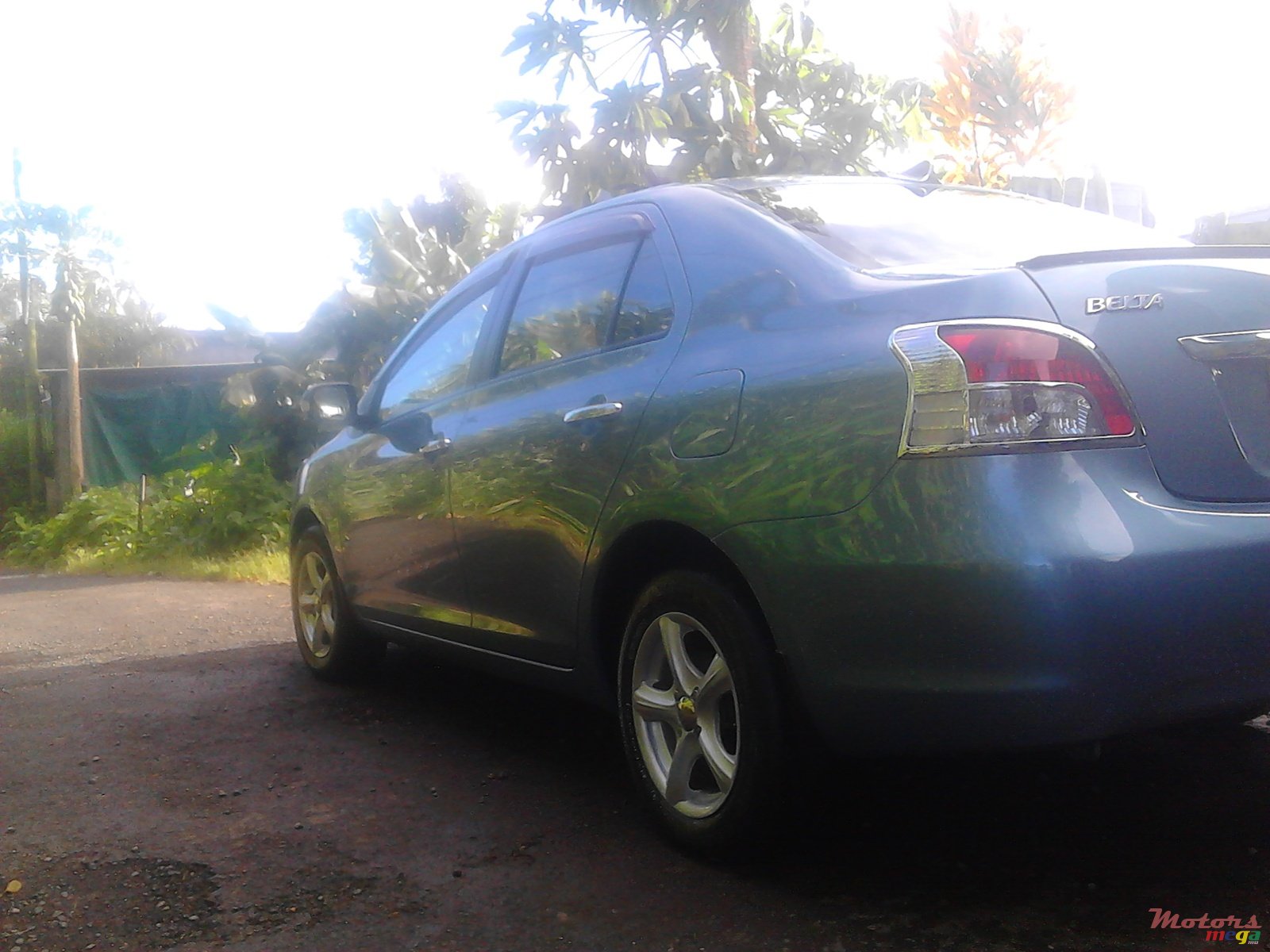 2009' Toyota Corolla Belta photo #1