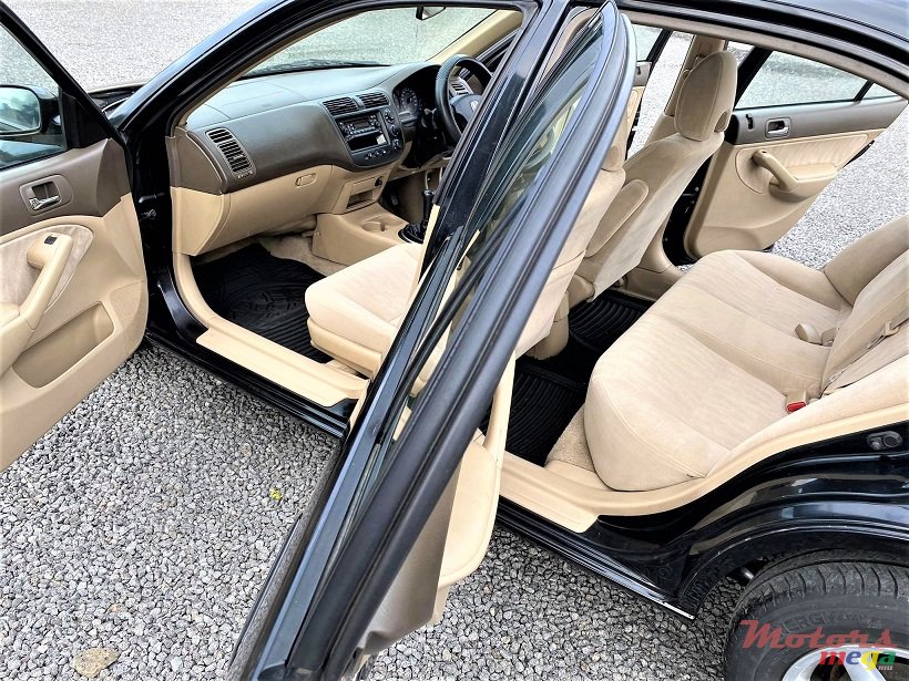 2005' Honda Civic ES8 AG 05 Manual photo #4