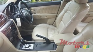 2004' Mazda 3 photo #2