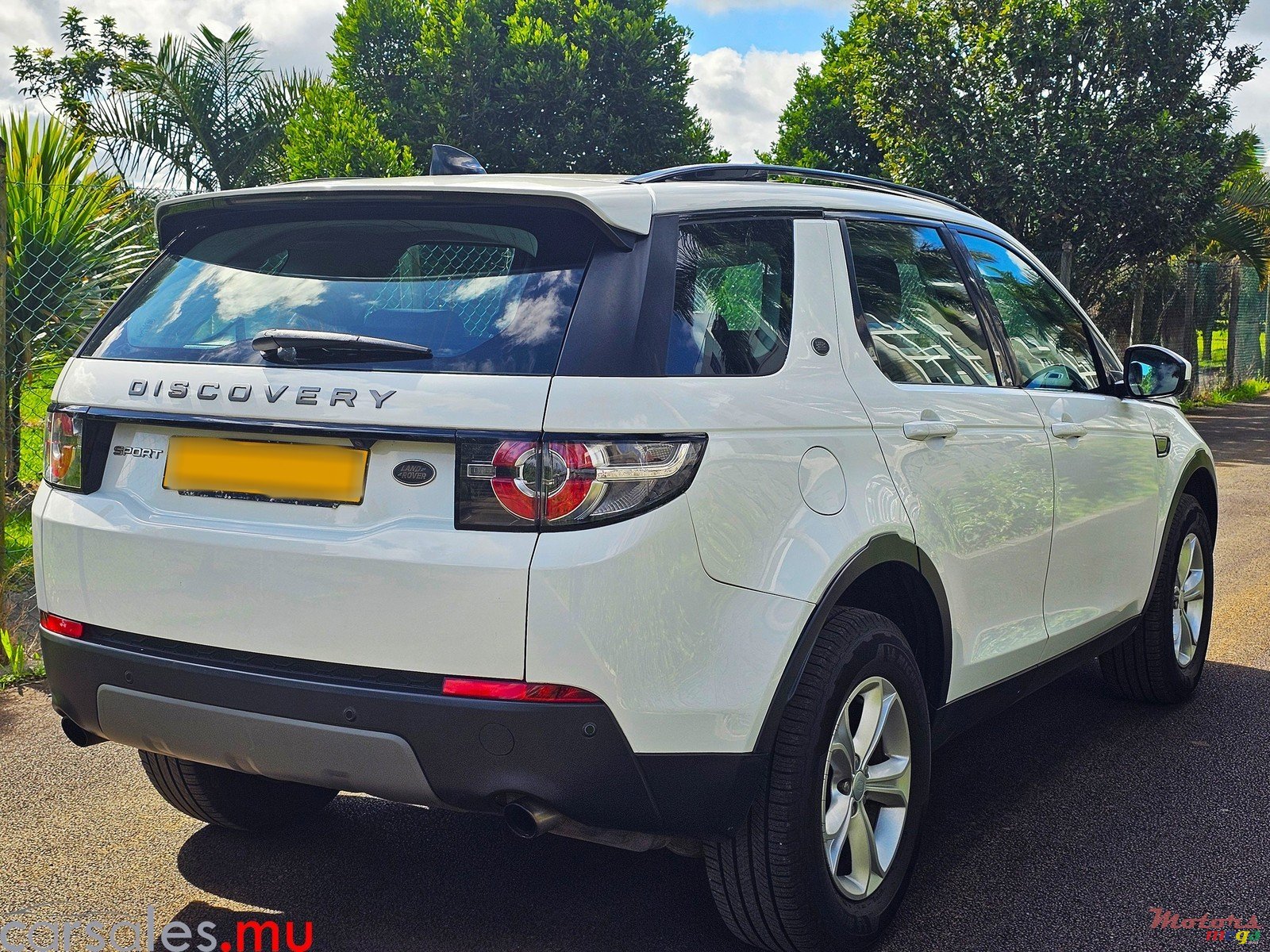 2018' Land Rover Discovery Sport 2.0TD photo #4