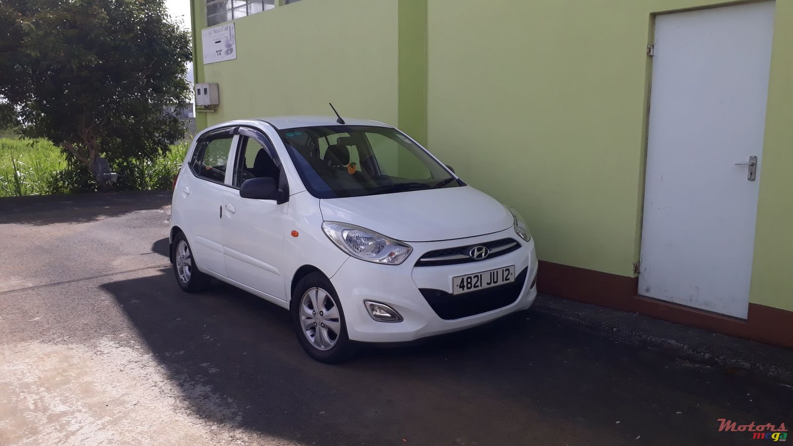 2012' Hyundai i10 Gls photo #1