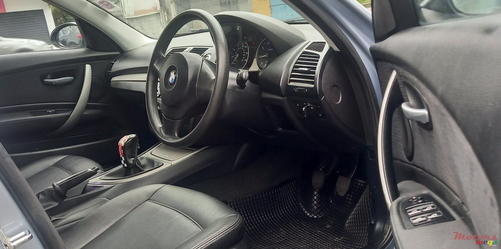 2008' BMW 116 photo #5