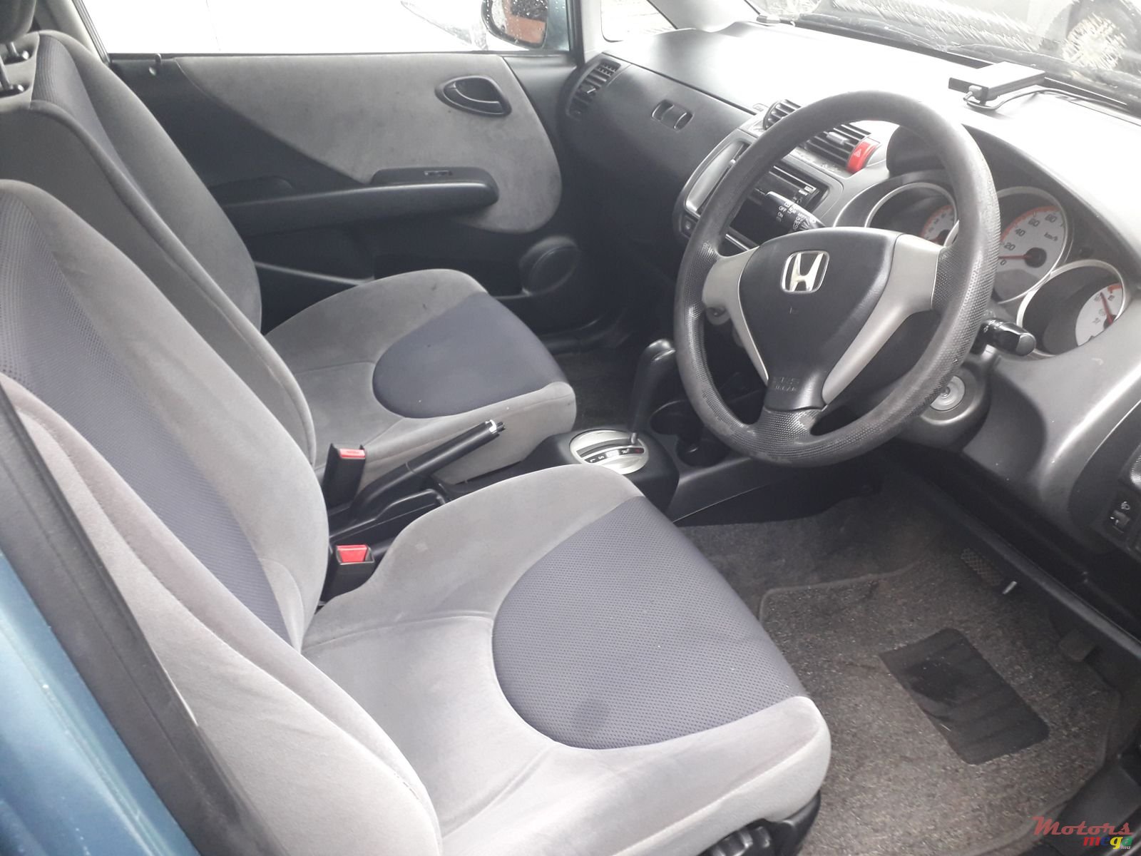 2006' Honda Fit Automatic photo #3