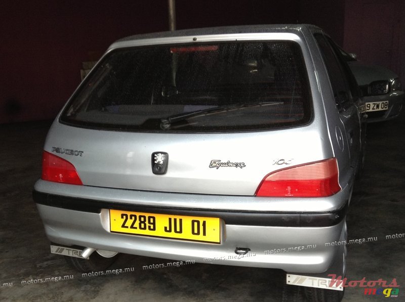 2001' Peugeot 106 Equinoxe photo #2